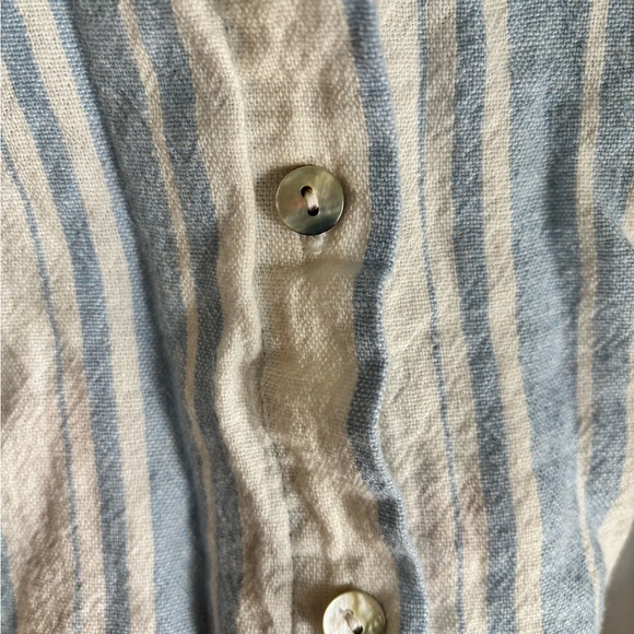 Coastal Style Ci Sono Blue and White Striped Cropped Shirt in size medium - Picture 4 of 13